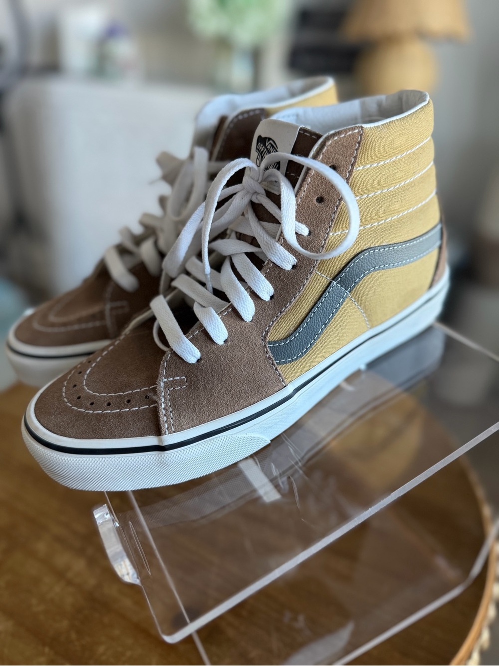 Vans Women's Sk8-Hi Canvas / Suede Sneaker NEW no tags - Picture 2 of 10